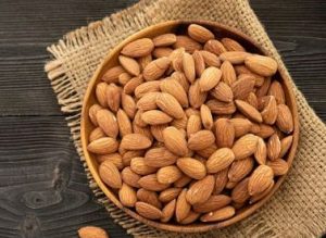 راهنمایی کامل خواص بادام برای پیشگیری از پوکی استخوان
